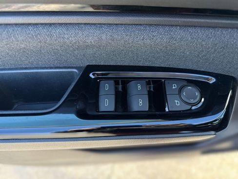 Used 2024 Honda Prologue EX image 15