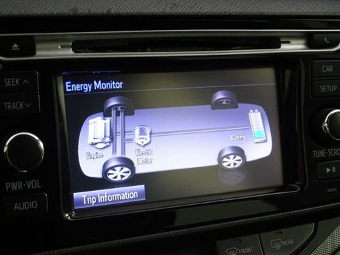 Used 2015 Toyota Prius C One image 26