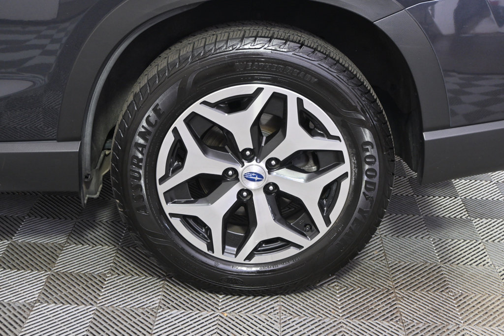 Used 2019 Subaru Forester Premium AWD/4WD image 20