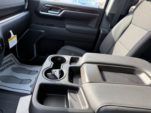 New 2026 GMC Sierra 1500 SLE w/ Max Trailering Package image 31