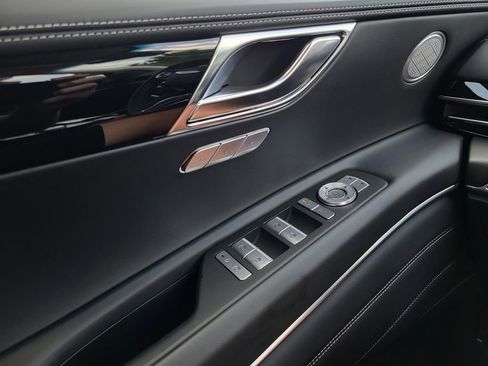 Used 2025 Genesis GV80 2.5T image 26