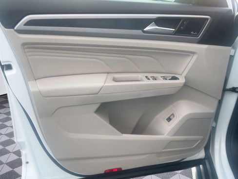 Used 2021 Volkswagen Atlas SEL Premium image 20