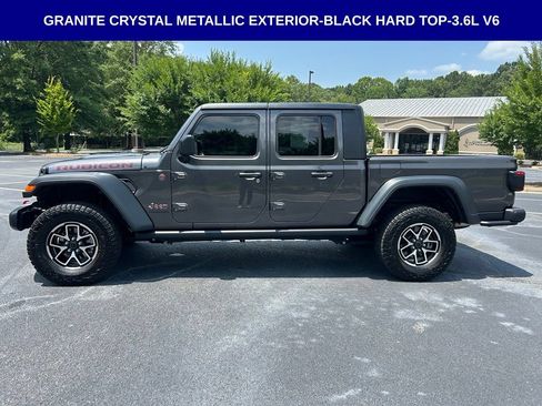 Used 2025 Jeep Gladiator Rubicon w/ Safety Group AWD/4WD image 11