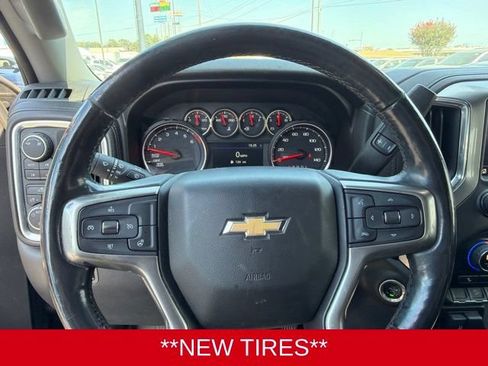 Used 2019 Chevrolet Silverado 1500 LT w/ Texas Edition AWD/4WD image 15