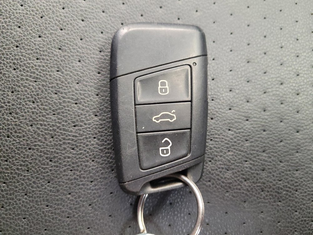 Used 2019 Volkswagen Jetta SE FWD image 32