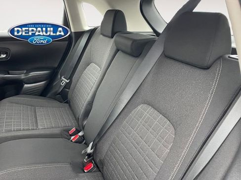 Used 2023 Honda HR-V LX image 17