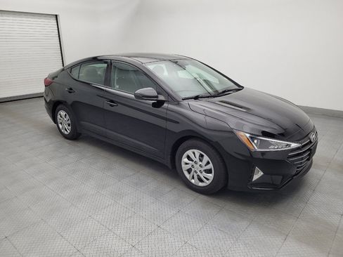 Used 2020 Hyundai Elantra SE FWD image 11