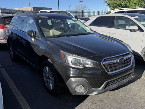 Used 2019 Subaru Outback 2.5i Premium AWD/4WD image 1
