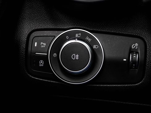 Used 2022 Alfa Romeo Giulia Ti RWD image 35