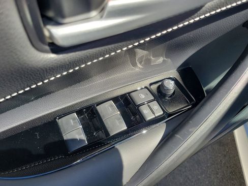 Used 2024 Toyota Corolla SE w/ SE Package image 20