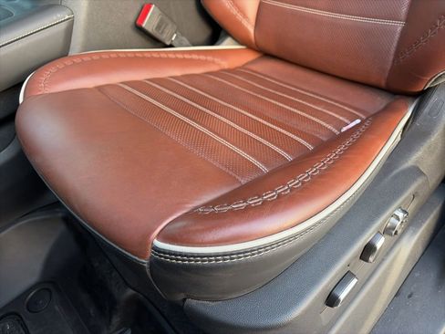 Used 2024 GMC Sierra 3500 Denali Ultimate AWD/4WD image 24