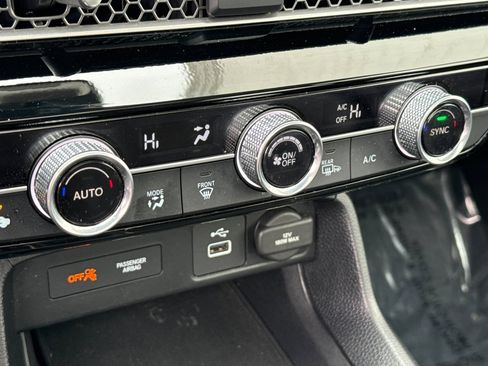 Certified 2024 Honda Civic EX-L image 18