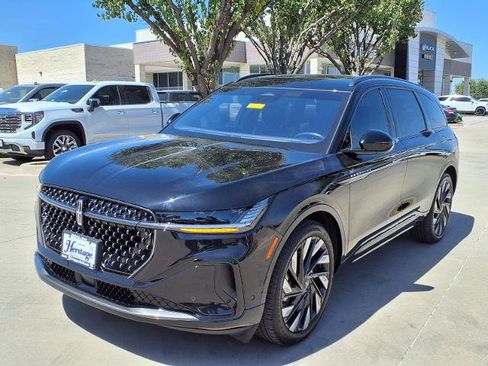 Used 2024 Lincoln Nautilus Reserve w/ Equipment Group 203A AWD/4WD image 28