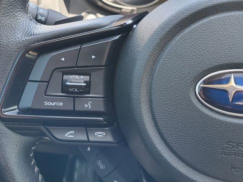 Used 2022 Subaru Ascent Onyx Edition image 23