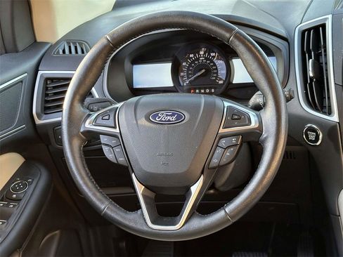 Used 2022 Ford Edge SEL w/ Convenience Package image 15