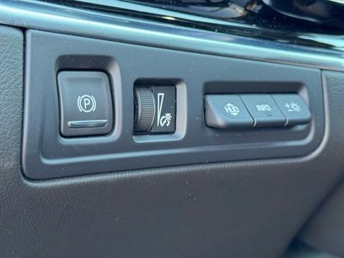 Certified 2024 Cadillac XT6 Premium Luxury w/ Platinum Package image 23