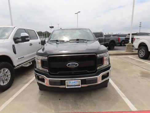Used 2018 Ford F150 XLT RWD image 5