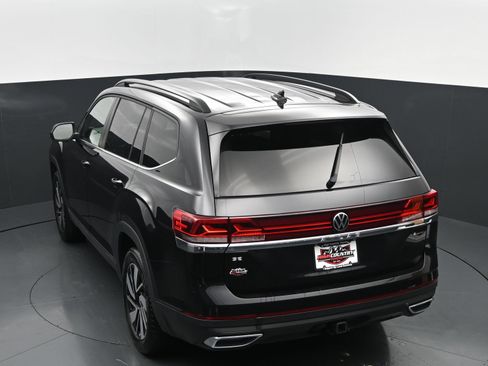 Used 2025 Volkswagen Atlas SE AWD/4WD image 31