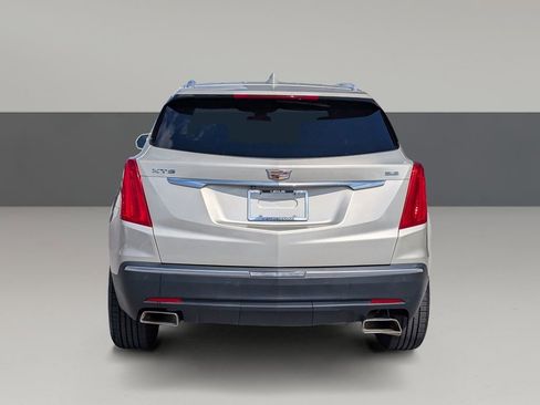 Used 2017 Cadillac XT5 Luxury w/ Driver Awareness Package image 10