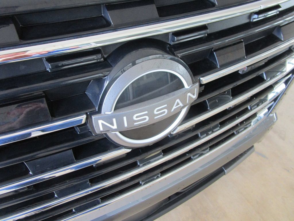 Used 2024 Nissan Rogue SL FWD image 28