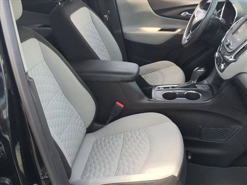 Used 2018 Chevrolet Equinox LS FWD image 19