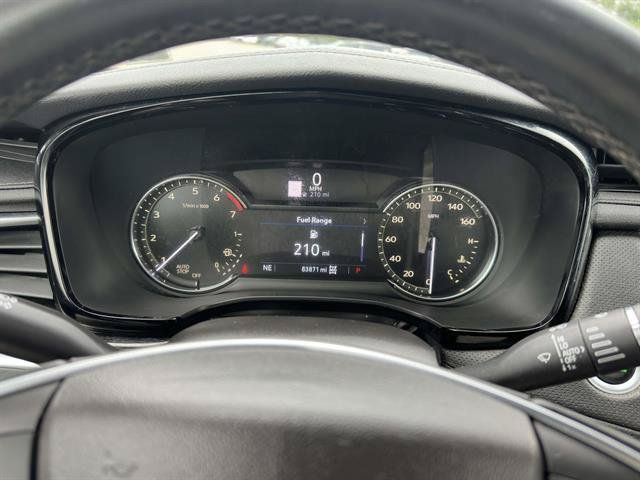 Used 2020 Cadillac XT5 Premium Luxury AWD/4WD image 16