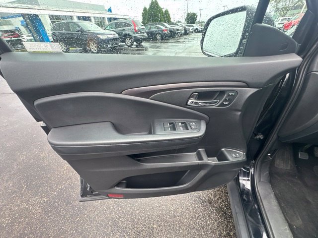 Used 2022 Honda Pilot Special Edition image 11