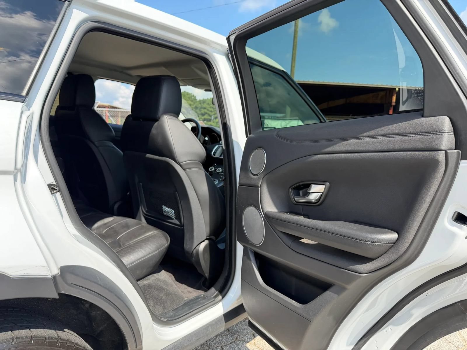 Used 2018 Land Rover Range Rover Evoque SE AWD/4WD image 22