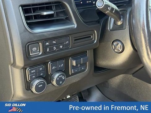 Certified 2022 Chevrolet Suburban Z71 w/ Luxury Package AWD/4WD image 14