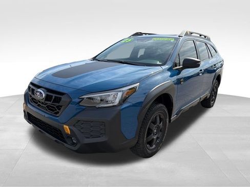 Certified 2025 Subaru Outback Wilderness AWD/4WD image 3