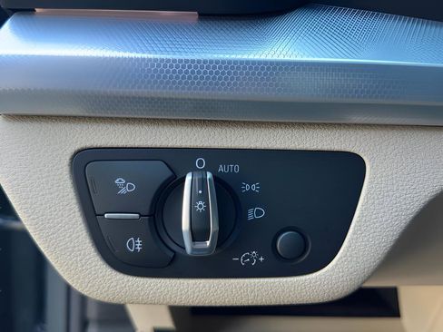 Used 2025 Audi Q5 2.0T Premium Plus image 34