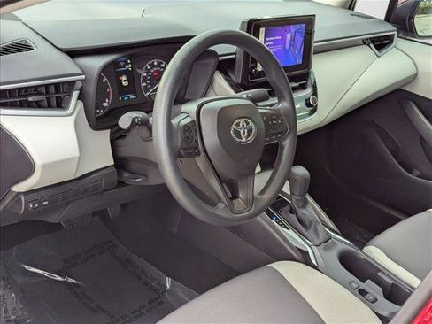 Certified 2025 Toyota Corolla LE image 9