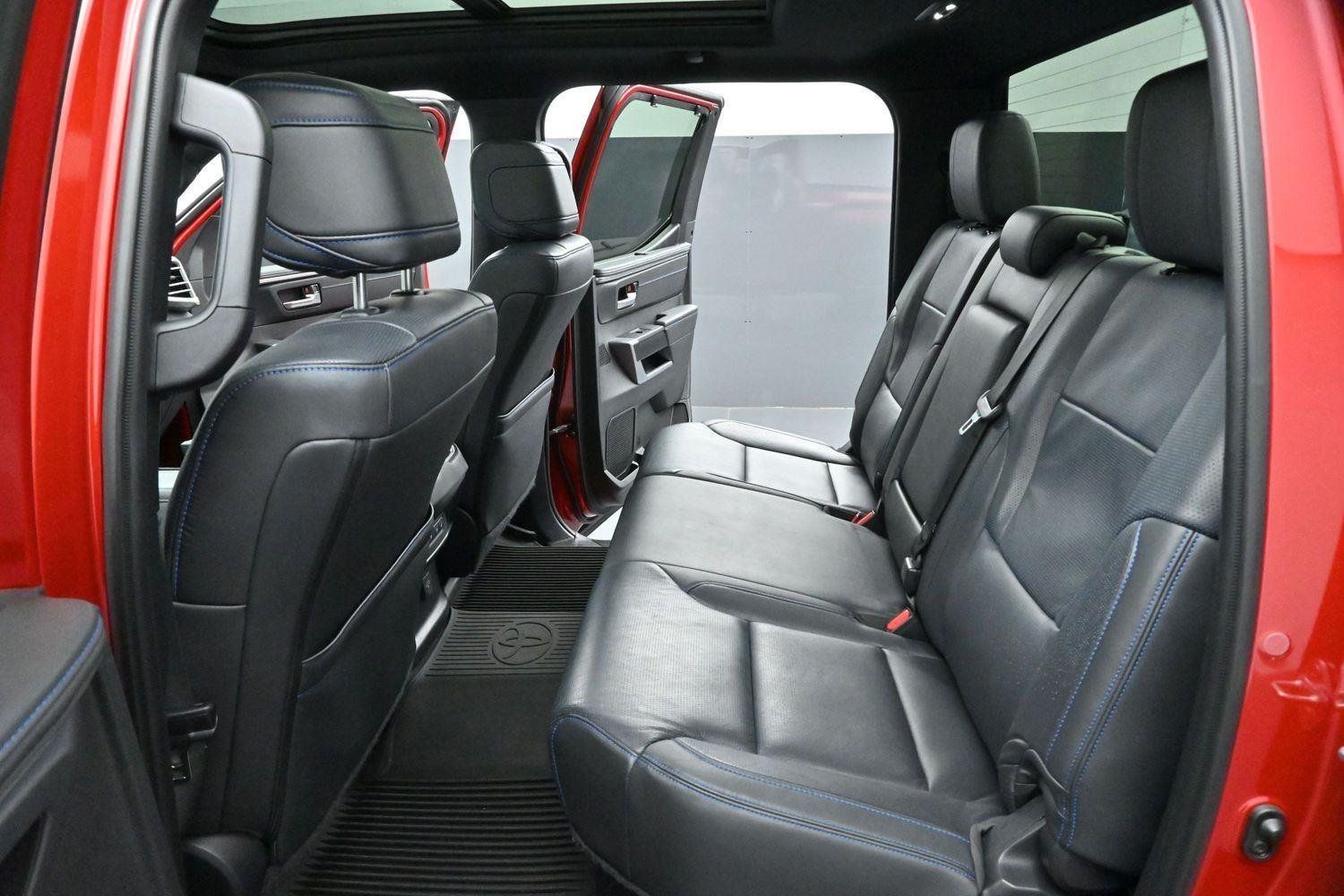 Used 2024 Toyota Tundra Platinum AWD/4WD image 32