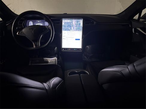 Used 2016 Tesla Model S 70 image 34