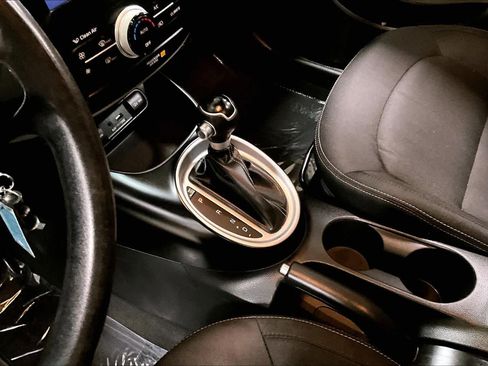 Used 2018 Kia Soul + image 14