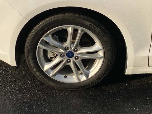 Used 2018 Ford Fusion S image 6