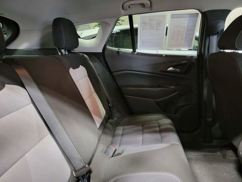 Certified 2025 Chevrolet Trax LS w/ LS Convenience Package FWD image 14