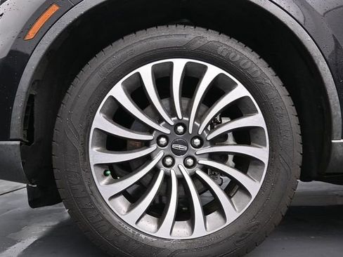 Used 2020 Lincoln Aviator Reserve image 28