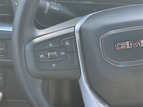 Used 2022 GMC Yukon SLE w/ Gmc Pro Safety Plus Package image 25