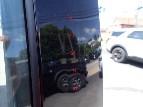 Used 2025 Ford Expedition Active AWD/4WD image 14