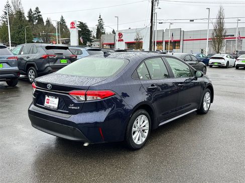 Certified 2024 Toyota Corolla LE image 7