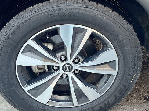 Certified 2023 Nissan Murano SV image 31