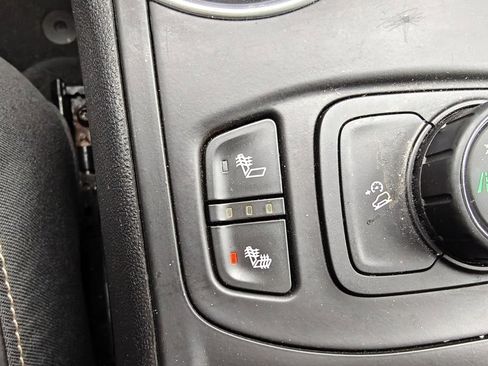 Used 2019 GMC Terrain SLT w/ Preferred Package image 18