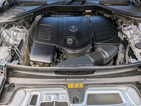 Certified 2025 Mercedes-Benz GLC 300 4MATIC image 24