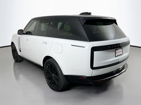 Used 2025 Land Rover Range Rover Autobiography AWD/4WD image 9
