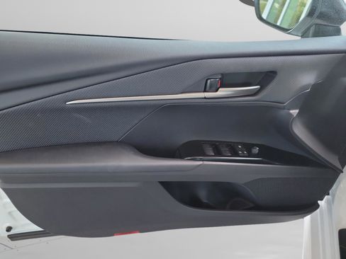 Used 2026 Toyota Camry SE image 25