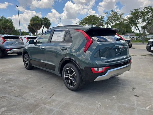New 2026 Kia Niro FWD image 6