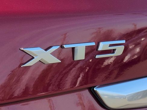 Used 2024 Cadillac XT5 Premium Luxury w/ Technology Package image 13