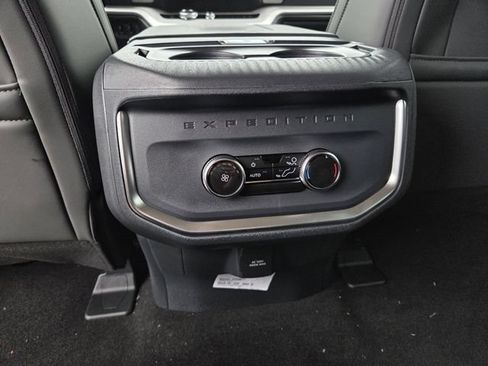 New 2026 Ford Expedition Active RWD image 18
