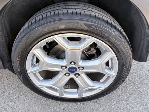 Used 2019 Ford Escape Titanium AWD/4WD image 24
